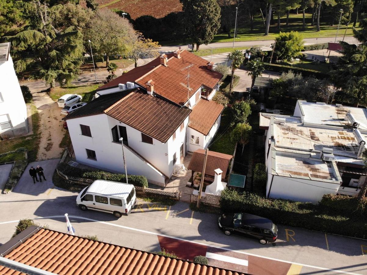 Apartments Kadum Porec Center Near The Beach Bagian luar foto